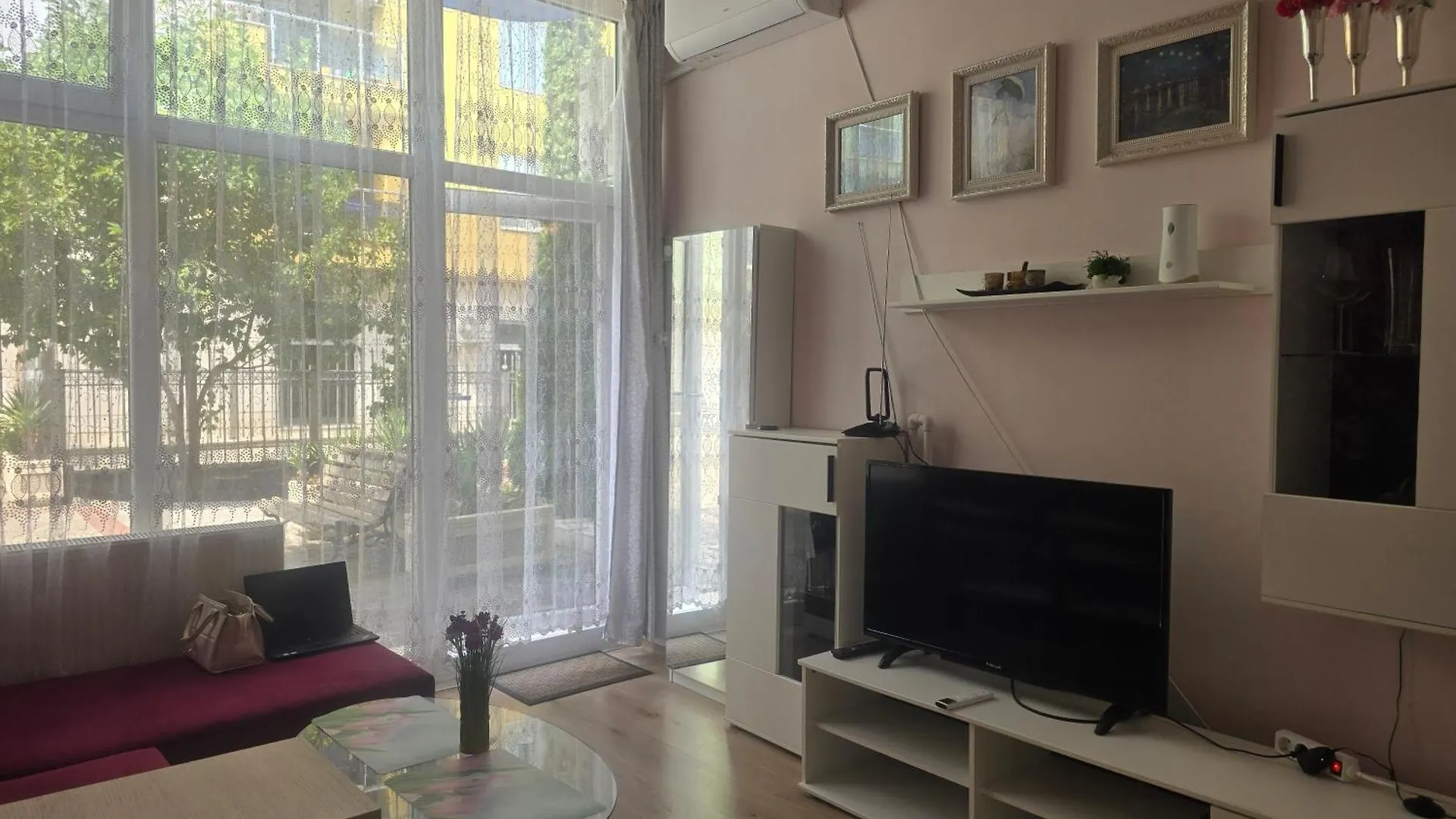 Roses Apartment Sofia
