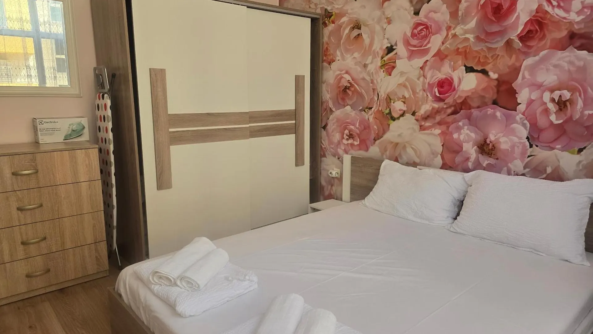 Roses Apartment Sofia